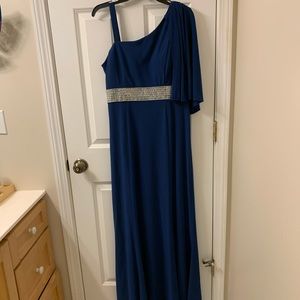 Size 12 formal gown